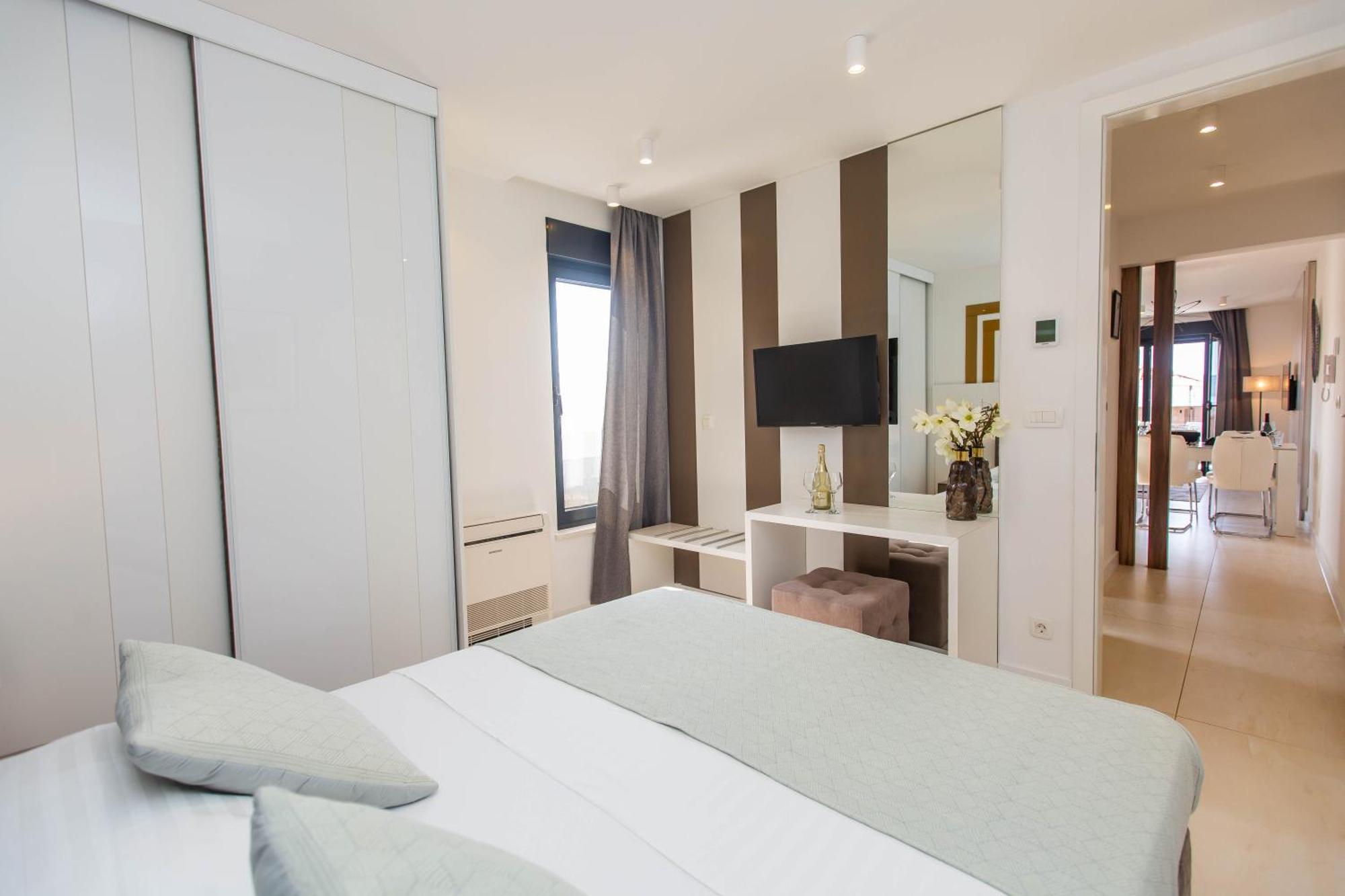 21 B Trogir